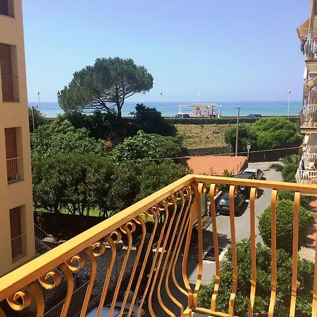 Francesco Apartamento *